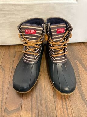 Sperry Cold Weather Duck Boot - women’s size 5.5